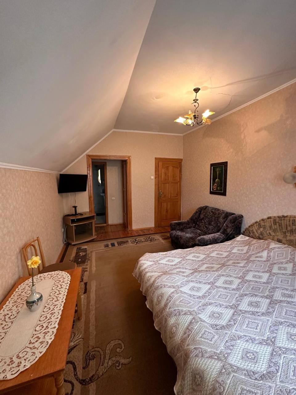 Bed and Breakfast Роксолана Трускавец Экстерьер фото